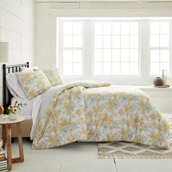 Bee & Willow Other - Bee & Willow™ Summerville 3-Piece Full/Queen Duvet Cover Set in Yellow